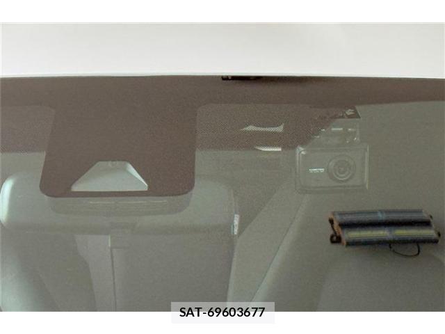 Toyota YARIS 2022-12 904148-24