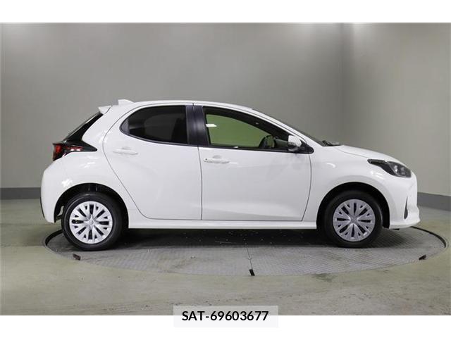 Toyota YARIS 2022-12 904148-7