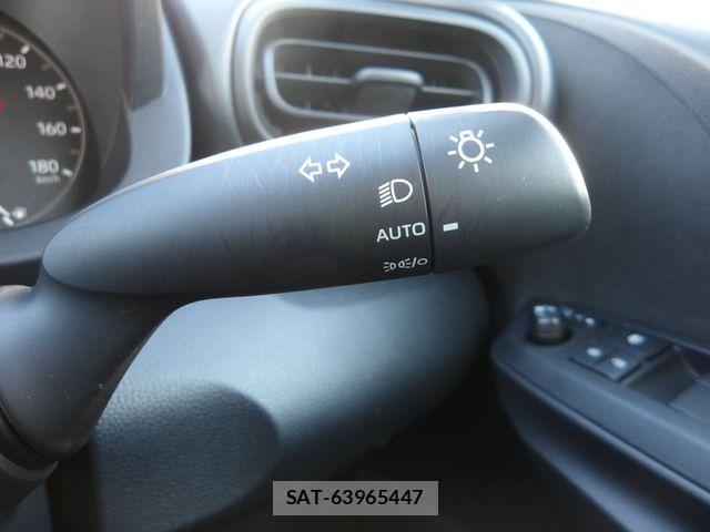 Toyota YARIS 2023-04 1447509-11