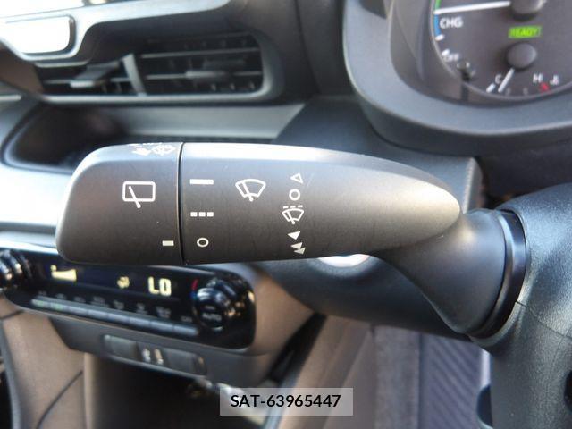 Toyota YARIS 2023-04 1447509-12