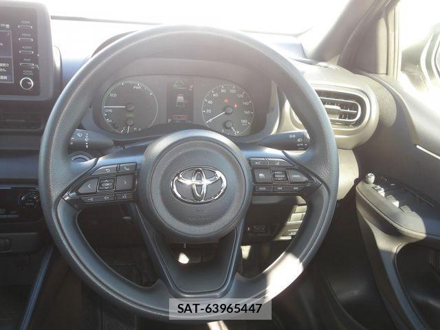 Toyota YARIS 2023-04 1447509-13