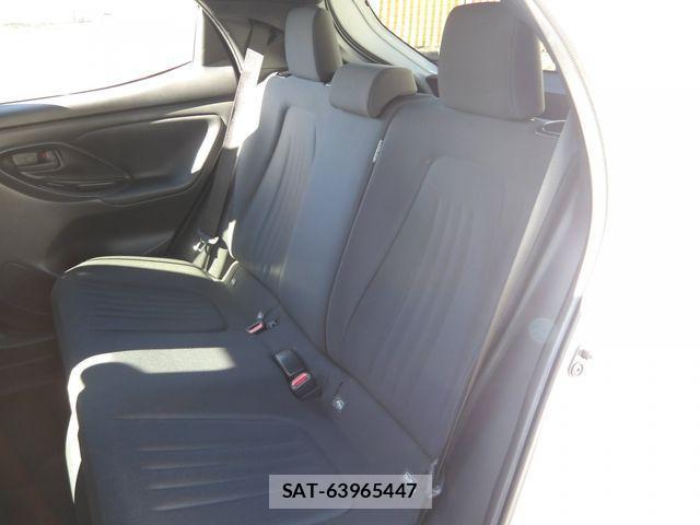 Toyota YARIS 2023-04 1447509-16