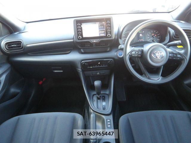 Toyota YARIS 2023-04 1447509-1