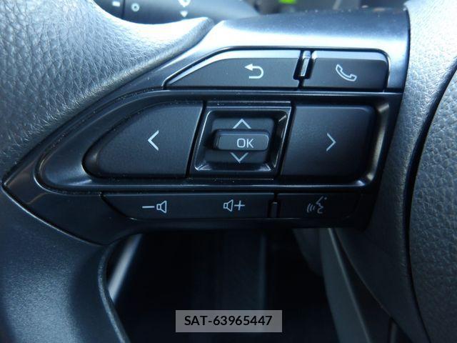 Toyota YARIS 2023-04 1447509-21