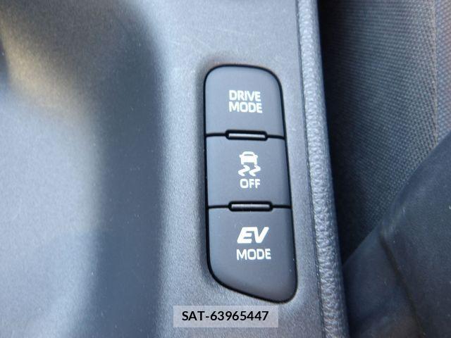 Toyota YARIS 2023-04 1447509-23