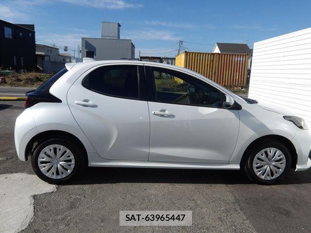 Toyota YARIS 2023-04 1447509-29