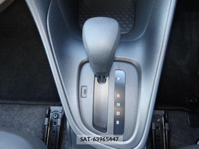 Toyota YARIS 2023-04 1447509-8