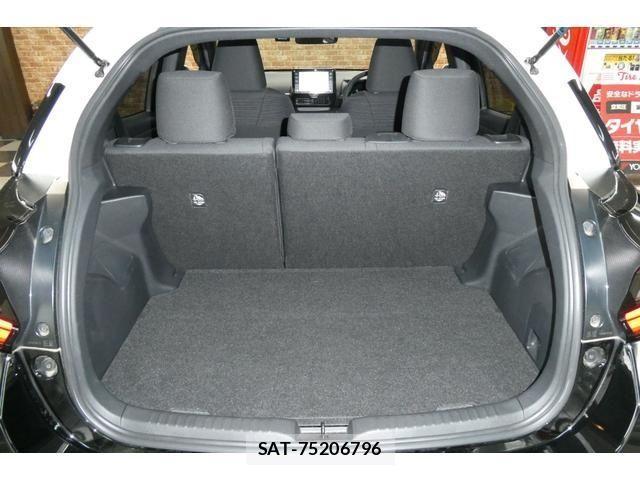 Toyota YARIS 2020-03 1555729-10