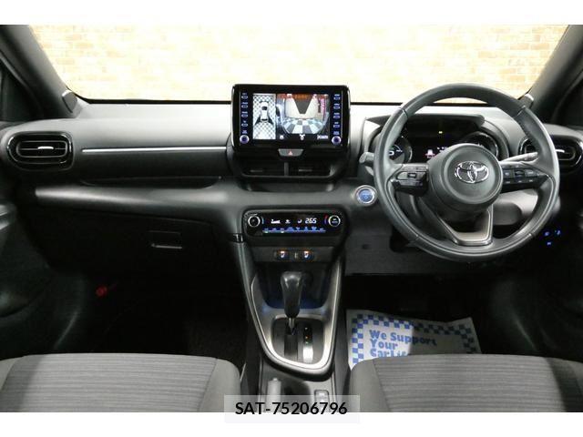 Toyota YARIS 2020-03 1555729-2