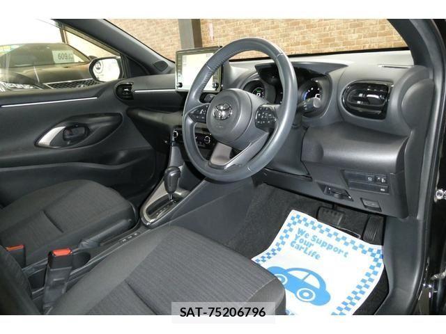 Toyota YARIS 2020-03 1555729-3