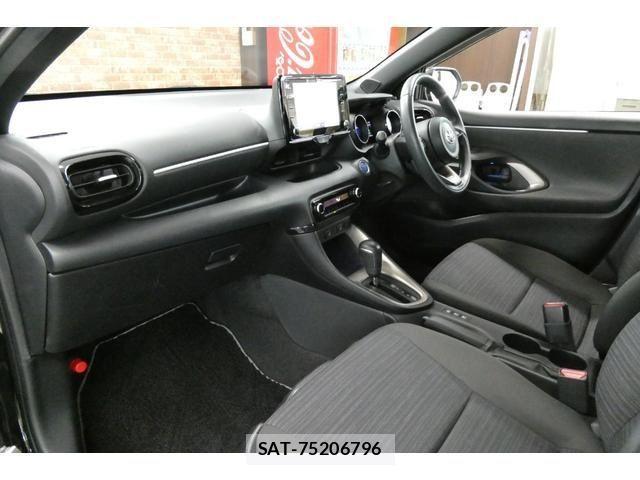 Toyota YARIS 2020-03 1555729-5