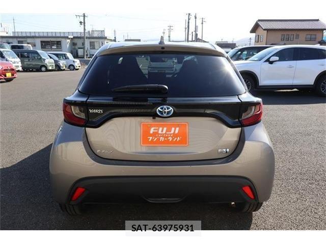 Toyota YARIS 2023-12 4112238-13