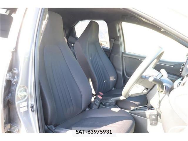 Toyota YARIS 2023-12 4112238-7