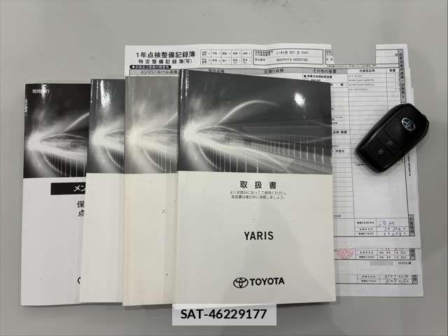 Toyota YARIS 2021-01 5884395-18