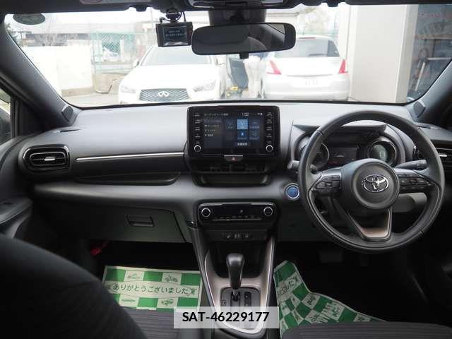 Toyota YARIS 2021-01 5884395-1