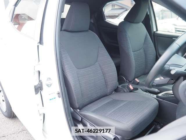 Toyota YARIS 2021-01 5884395-7