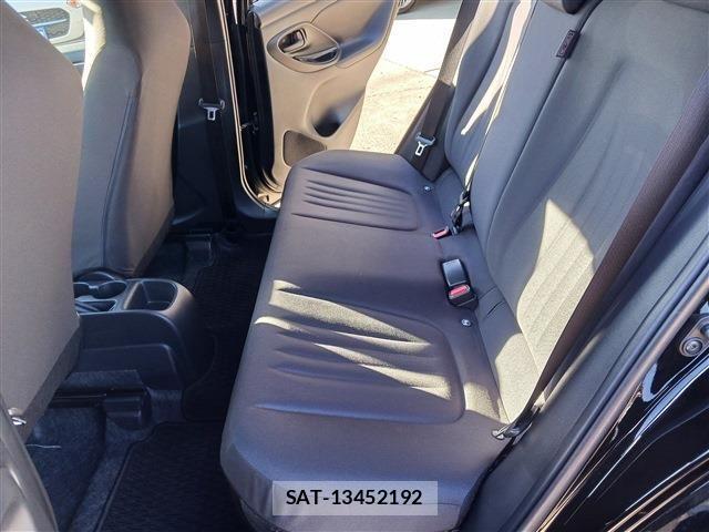 Toyota YARIS 2021-03 6024199-11