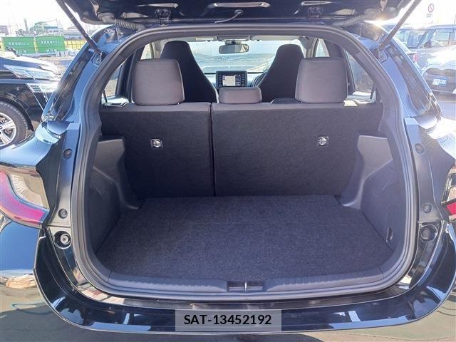 Toyota YARIS 2021-03 6024199-12