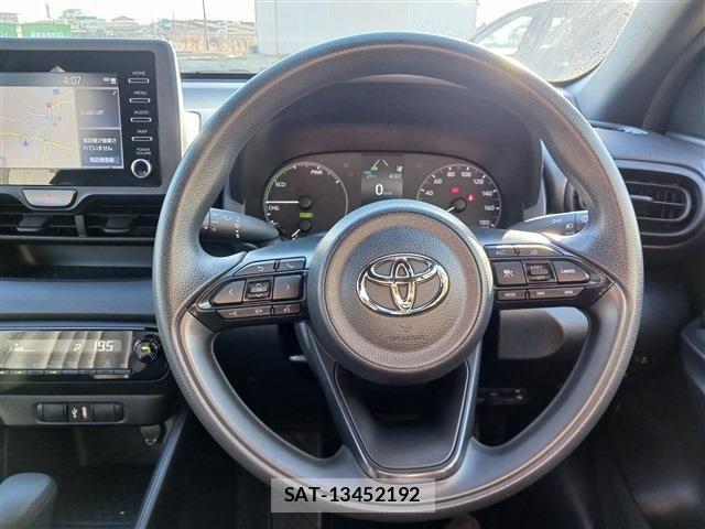 Toyota YARIS 2021-03 6024199-6