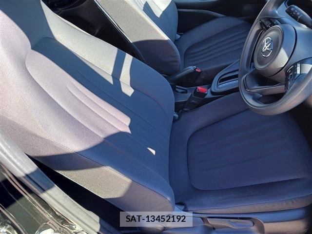 Toyota YARIS 2021-03 6024199-8
