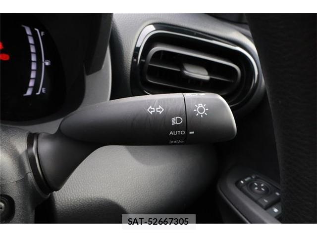 Toyota YARIS 2024-11 6248648-24