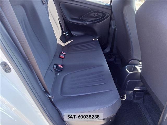 Toyota YARIS 2021-03 6248656-9