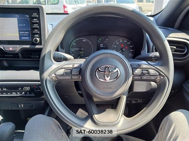 Toyota YARIS 2021-03 6248656-6