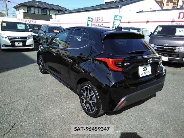 Toyota YARIS 2025-01 6307460-9