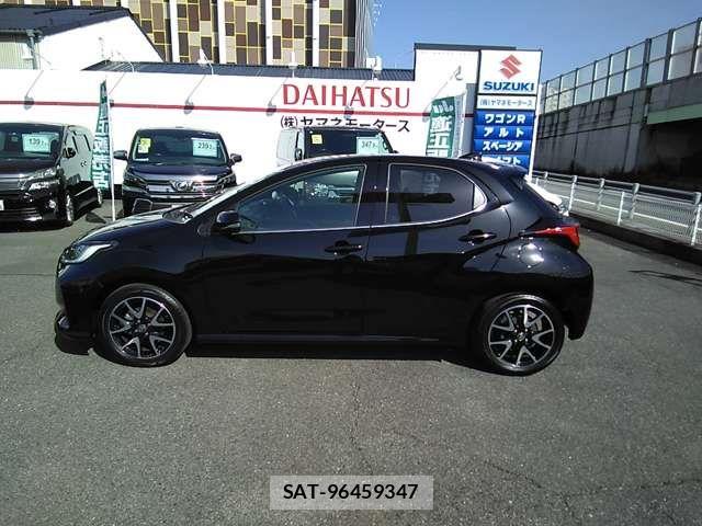 Toyota YARIS 2025-01 6307460-10