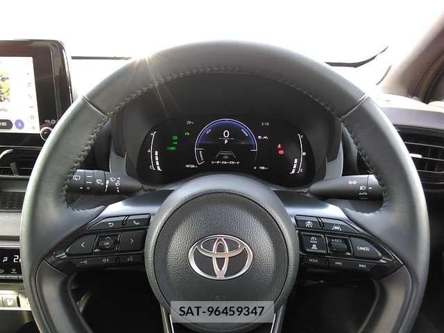 Toyota YARIS 2025-01 6307460-18
