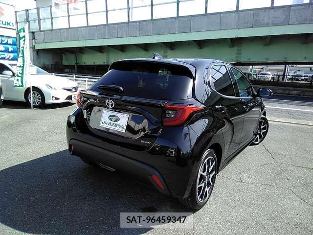 Toyota YARIS 2025-01 6307460-4