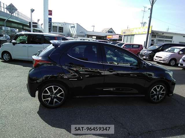 Toyota YARIS 2025-01 6307460-7