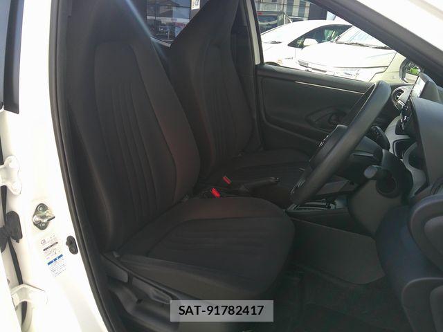 Toyota YARIS 2021-03 6528172-15