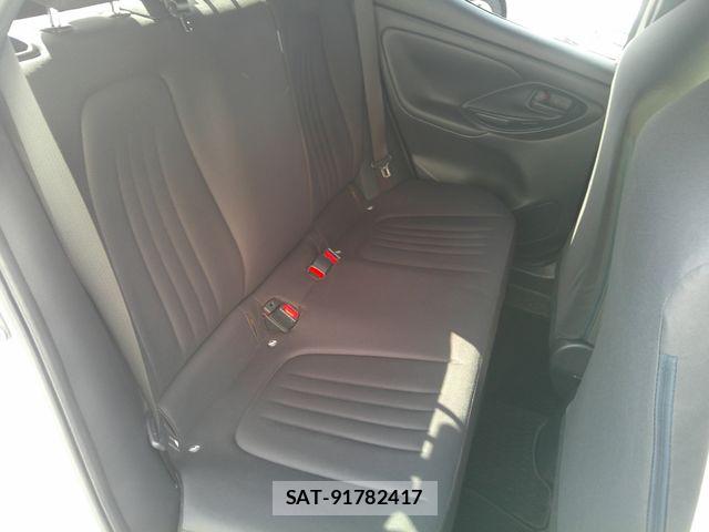 Toyota YARIS 2021-03 6528172-16