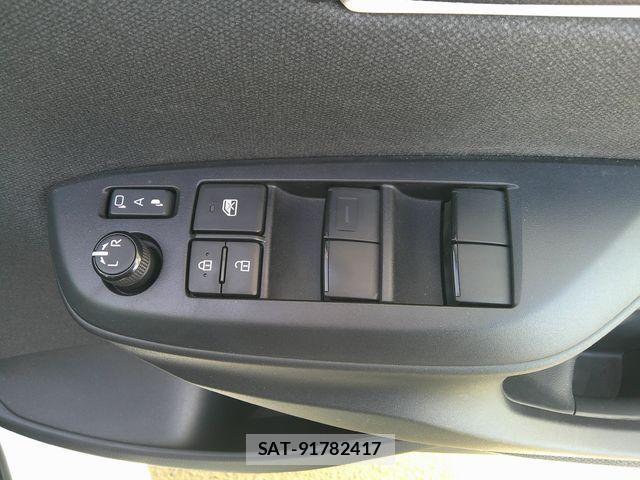 Toyota YARIS 2021-03 6528172-20