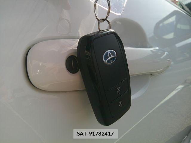 Toyota YARIS 2021-03 6528172-7