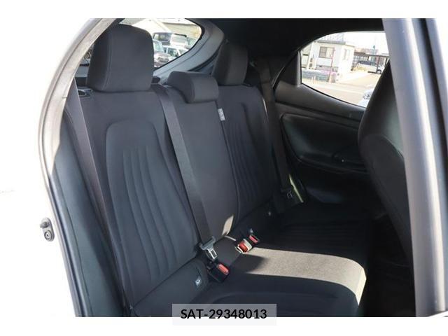 Toyota YARIS 2024-03 6615970-10