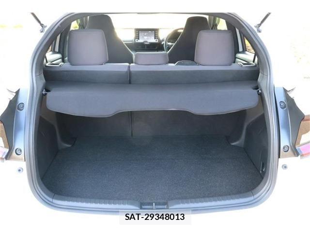 Toyota YARIS 2024-03 6615970-11