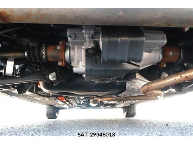 Toyota YARIS 2024-03 6615970-19