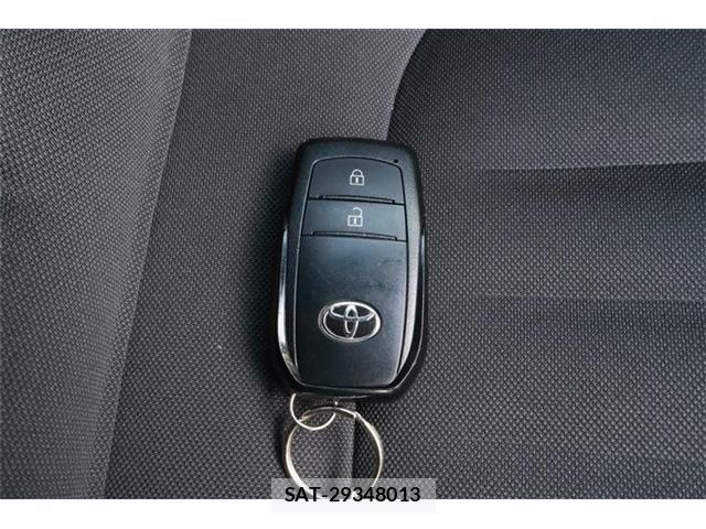 Toyota YARIS 2024-03 6615970-22