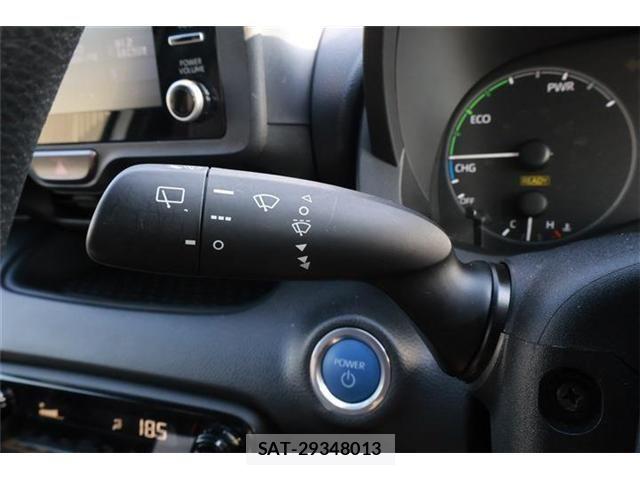 Toyota YARIS 2024-03 6615970-24