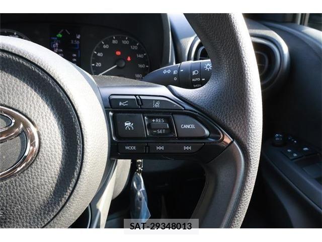 Toyota YARIS 2024-03 6615970-4