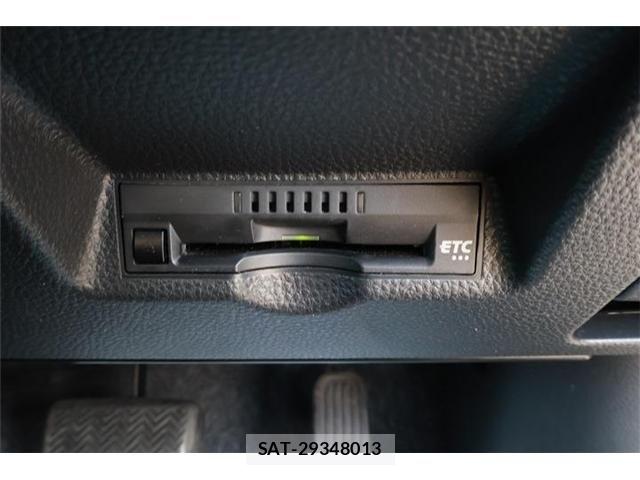 Toyota YARIS 2024-03 6615970-5