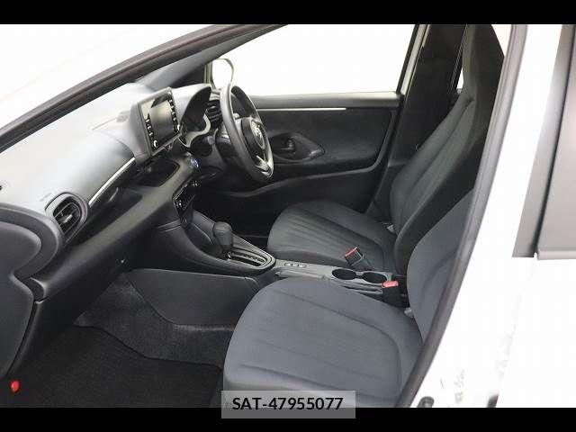 Toyota YARIS 2023-03 6615977-11