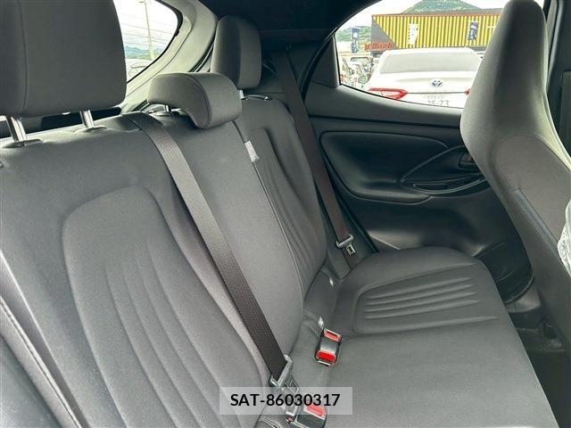 Toyota YARIS 2023-03 6615978-14