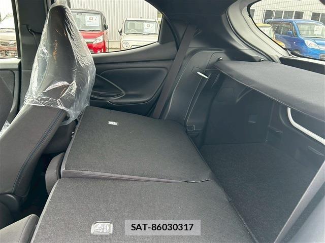 Toyota YARIS 2023-03 6615978-15