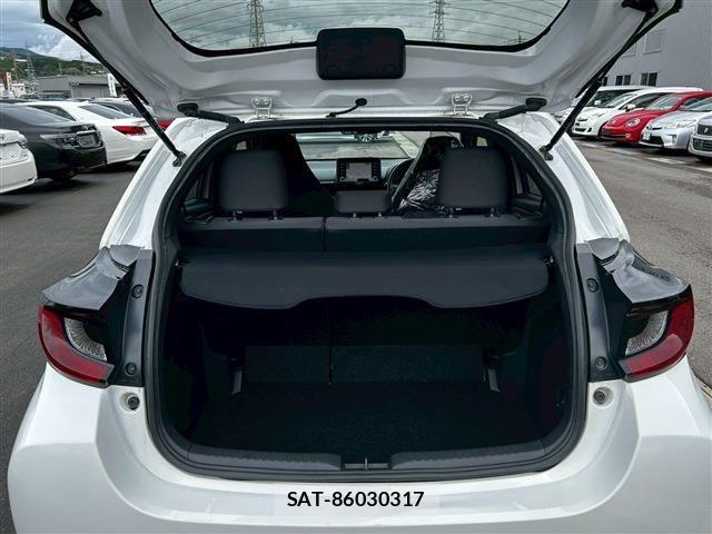Toyota YARIS 2023-03 6615978-16