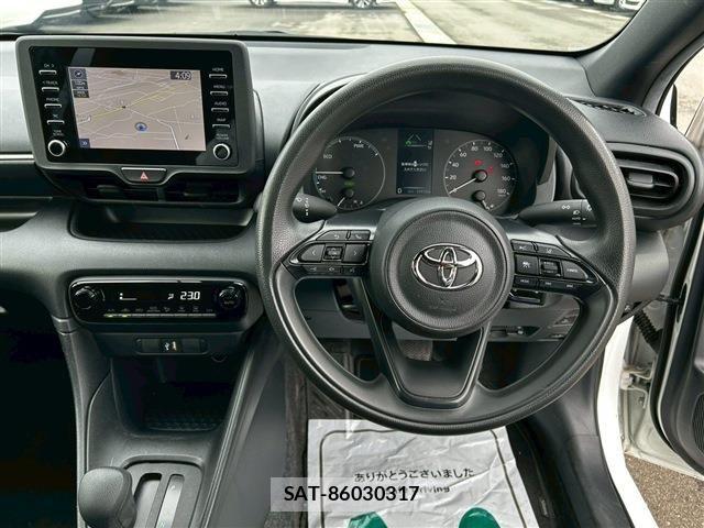 Toyota YARIS 2023-03 6615978-18