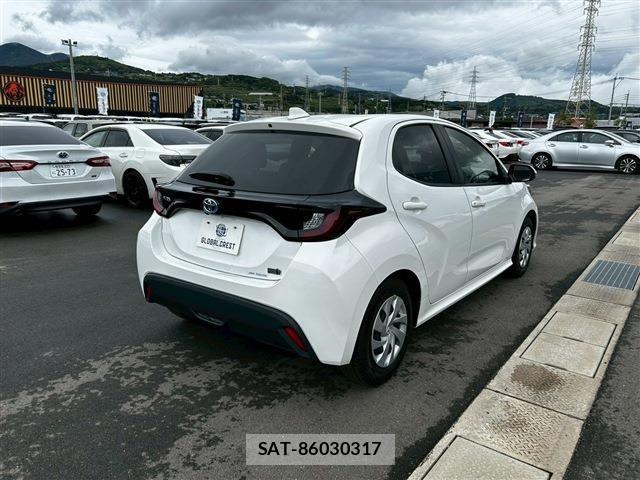 Toyota YARIS 2023-03 6615978-5
