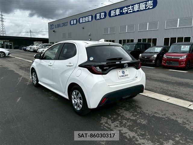 Toyota YARIS 2023-03 6615978-7